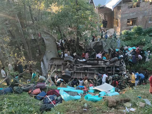 Bus falls into gorge in Jammu Kashmir 